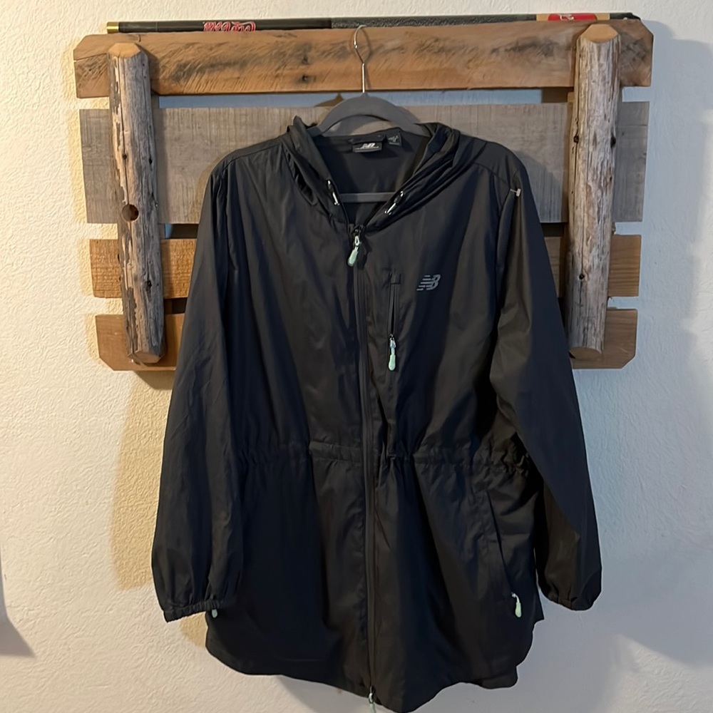 New balance windbreaker